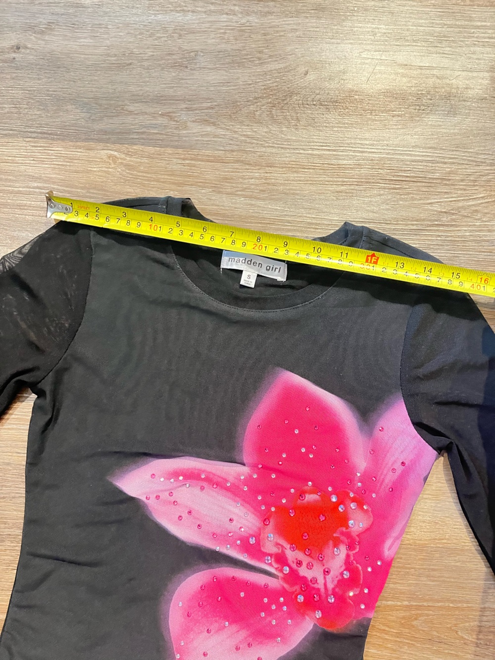 Sheer floral long sleeve with gems - Picture 13 of 13